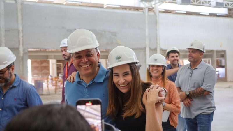 Prefeito Rodrigo Neves vistoria obras em região central de Niterói