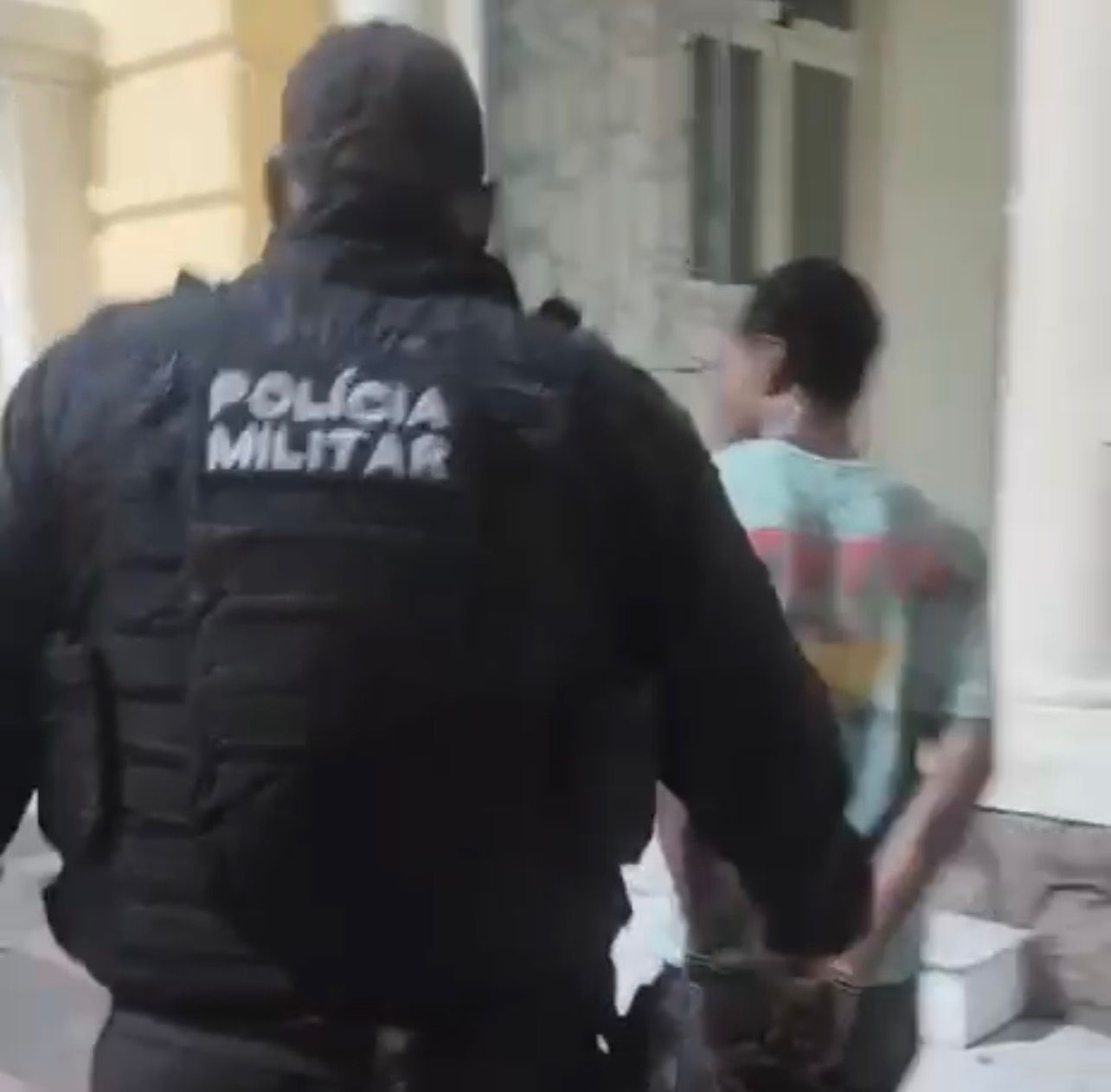 Homem conhecido como “Cabelinho” é preso por tentativa de furto a residência no Ingá