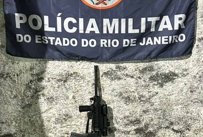 Criminoso armado com fuzil 5,56 é interceptado pelo 1º BPM ao tentar entrar na Comunidade da Hortinha, em Tenente Jardim
