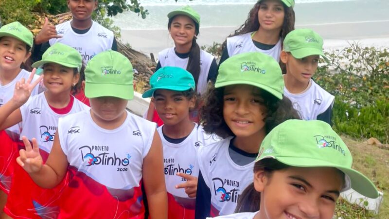 Projeto Botinho tem início em Arraial do Cabo com entrega de uniformes aos participantes