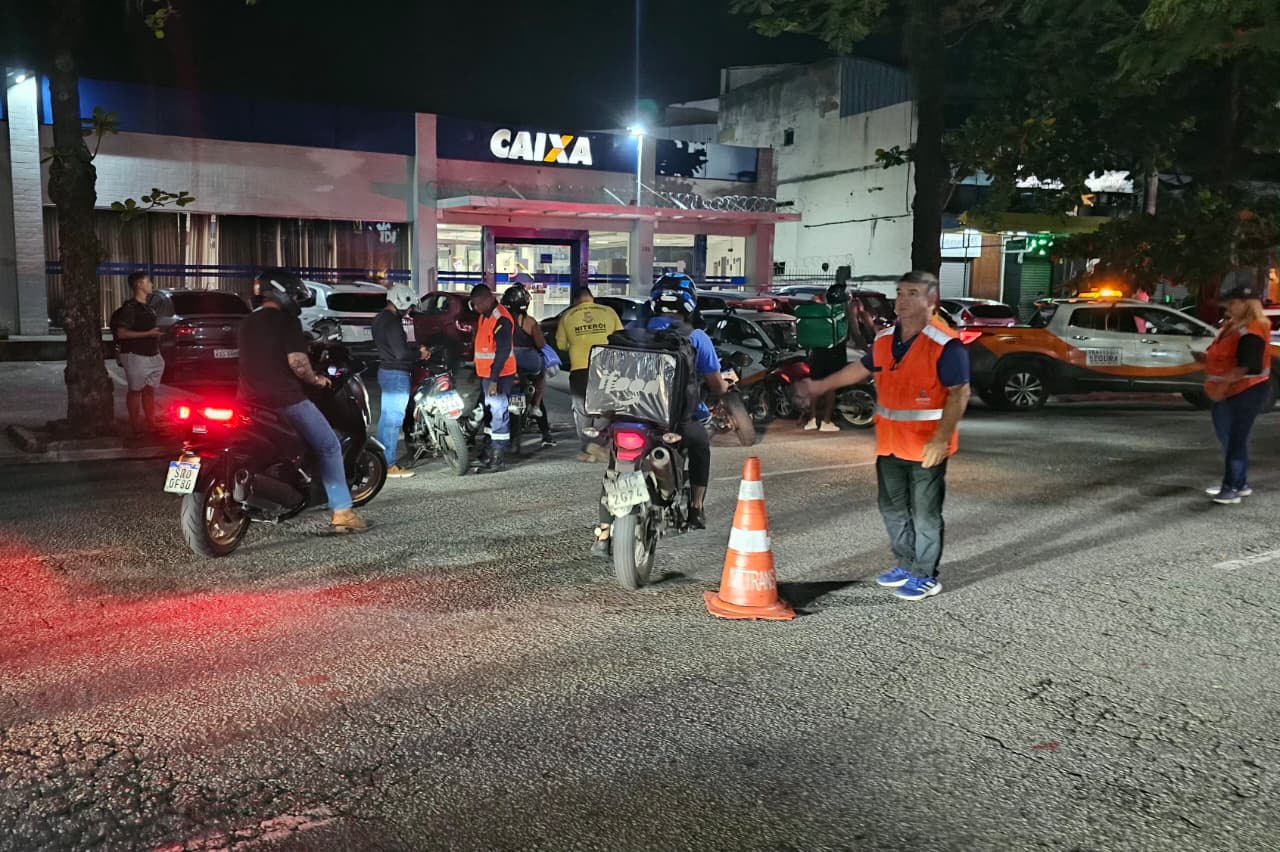 Prefeitura de Niterói faz operação contra motos barulhentas em Piratininga