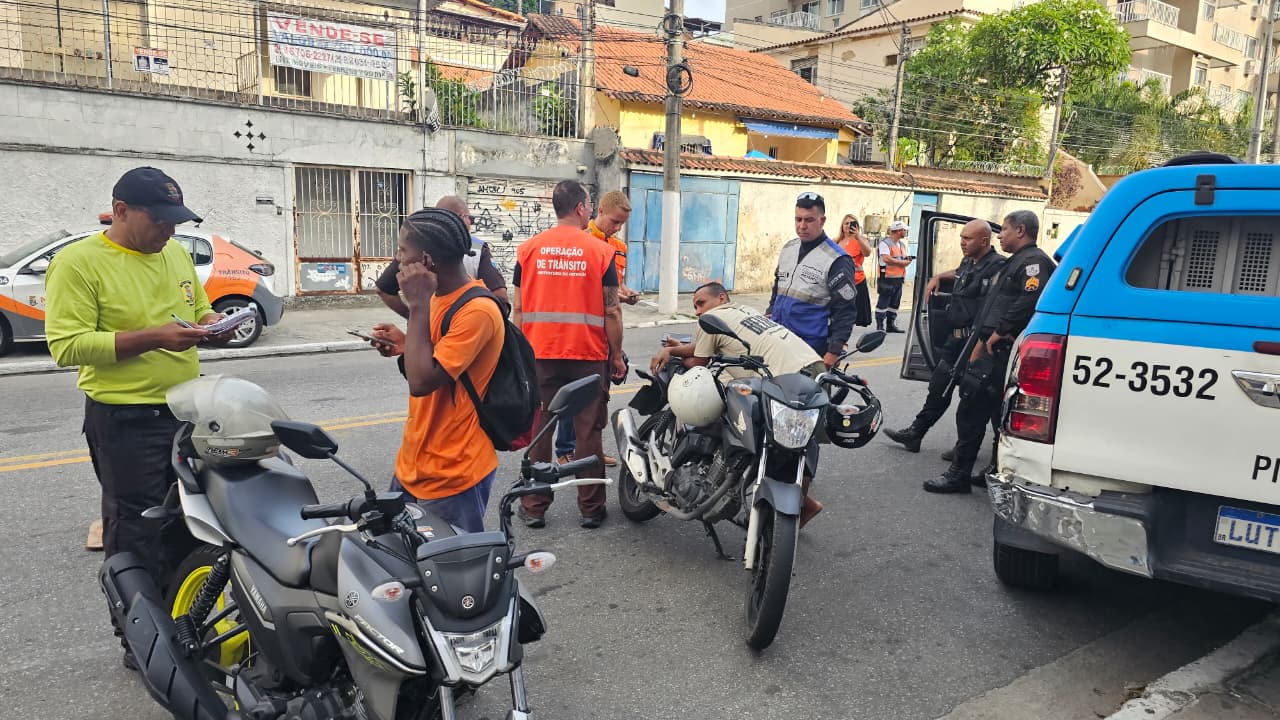 Prefeitura de Niterói realiza ação integrada contra motos barulhentas no Fonseca