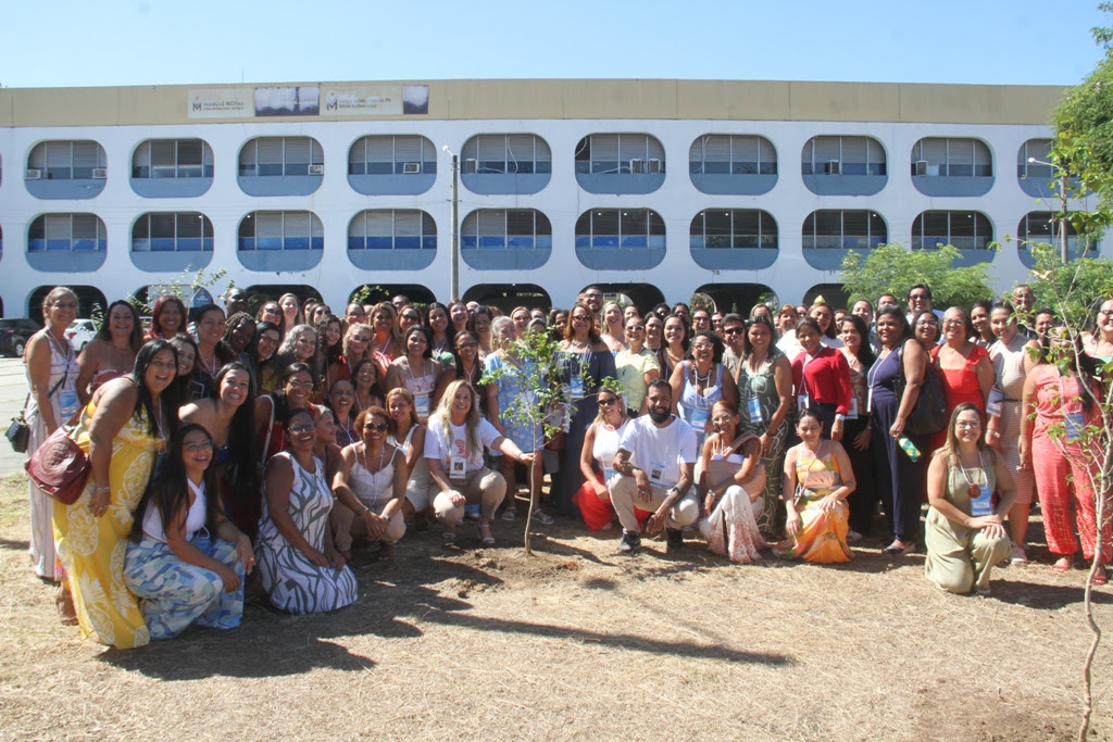 Educação promove dois dias de conhecimento e cuidados para diretores de escolas