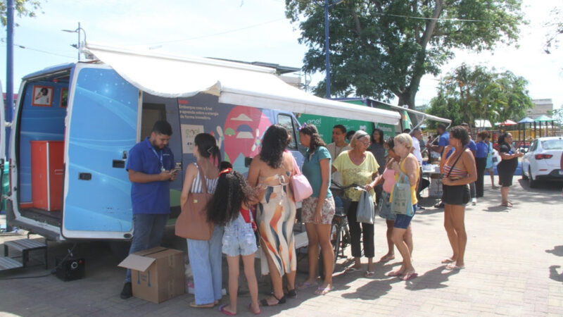 Gonçalenses aproveitam serviços gratuitos no Expresso do Consumidor