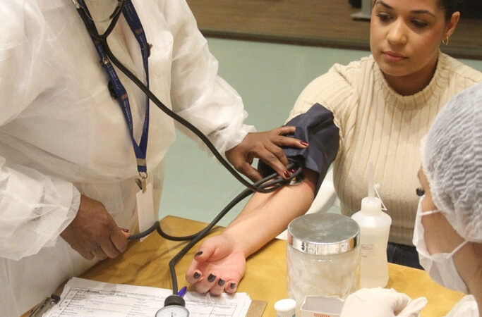 Saúde de São Gonçalo reforça vacinação com ação extramuros nesta sexta-feira