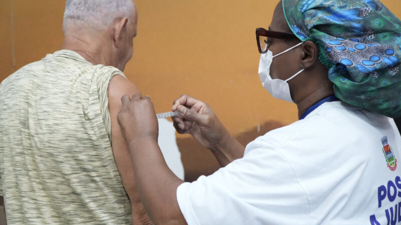 São Gonçalo aplica vacina contra gripe até o próximo sábado
