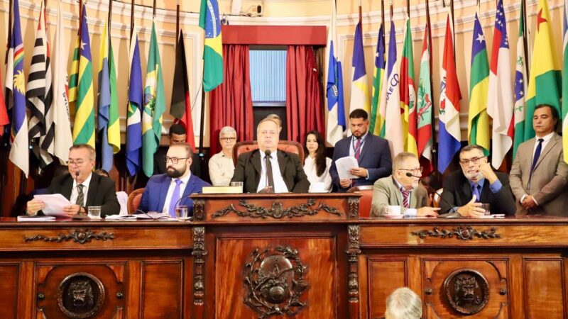 Cooperação entre Poderes é destaque na abertura do ano legislativo na Câmara de Niterói