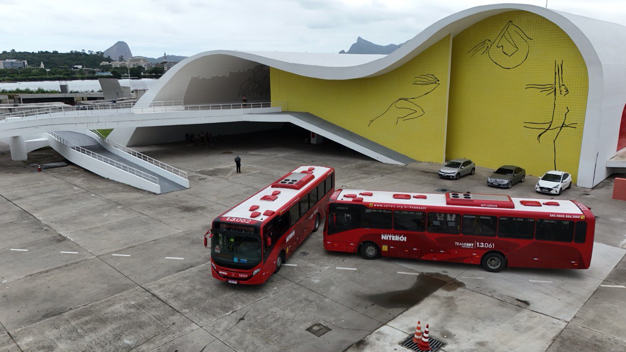 Prefeitura de Niterói e consórcio Transnit apresentam 39 novos ônibus com ar-condicionado para a Região Norte