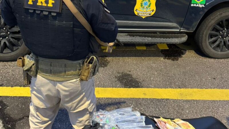 PRF apreende lança-perfume e dinheiro durante operação na Rio x MAGÉ