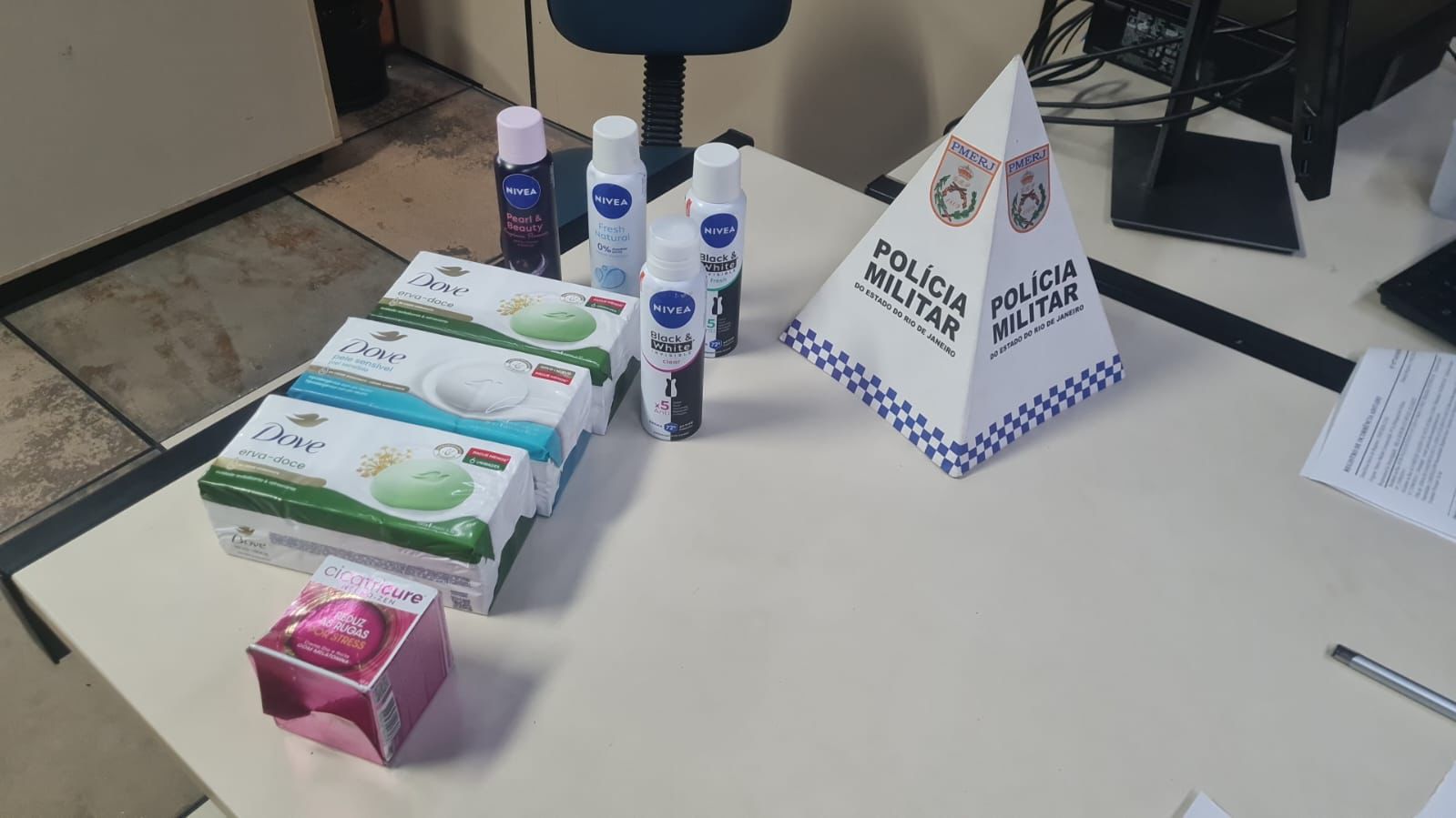 Dupla é presa após furtar drogaria durante a madrugada em Icaraí