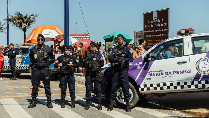 *Maricá: Bloco Tromba Nervosa mantém a tradição e arrasta milhares de foliões na Orla de Itaipuaçu*