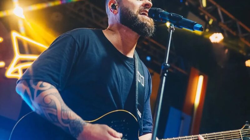 Carnaval do Ponto Cem Réis anima São Lourenço com quatro dias de festa em Niterói