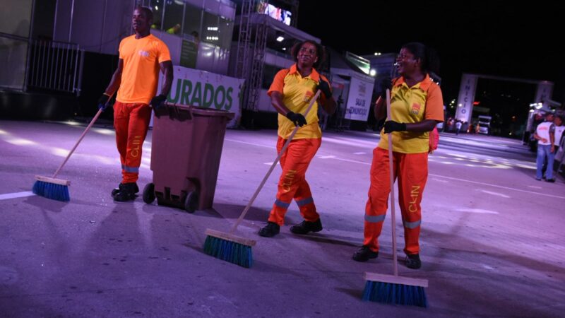 Companhia de Limpeza de Niterói recolhe mais de 3 toneladas de resíduos do Caminho Niemeyer durante o Carnaval