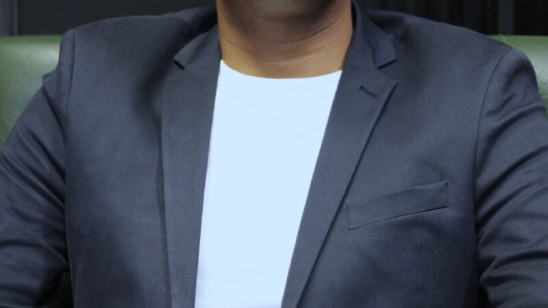 “Alerta!”: Adriano Fidélis lança livro para ajudar empresas com má gestão O especialista explica os principais erros que levam empresas ao fracasso