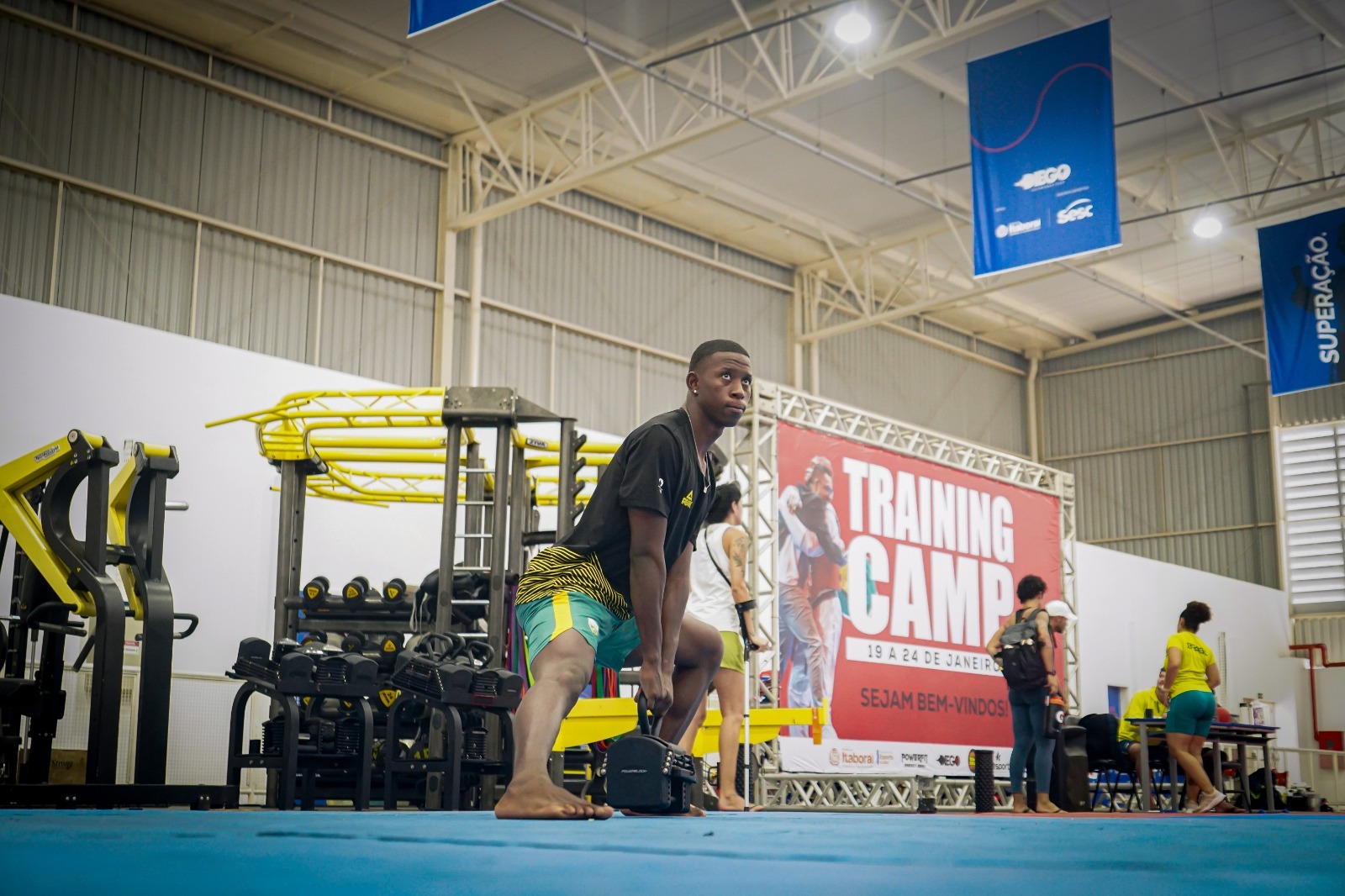 Itaboraí no topo do mundo: Henrique Marques é coroado o melhor atleta de Taekwondo de 2025