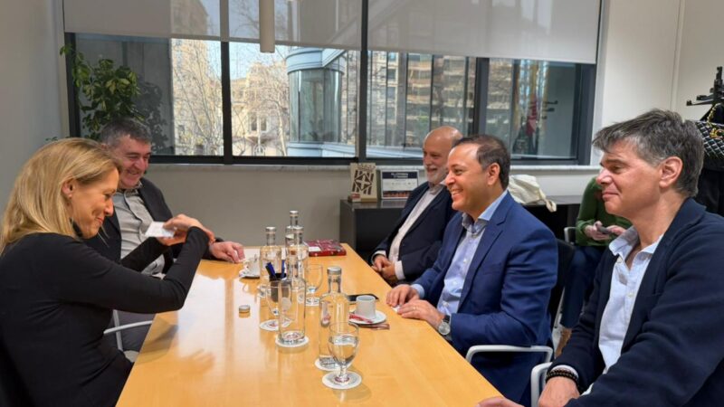  NITERÓI É DESTAQUE NA EUROPA -Rodrigo Neves anuncia Niterói como sede de evento global de democracia participativa