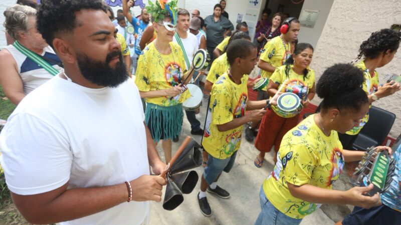 Concurso da Realeza marca reta final do Pré-Carnaval 2026 do Bloco Loucos pela Vida em Niterói