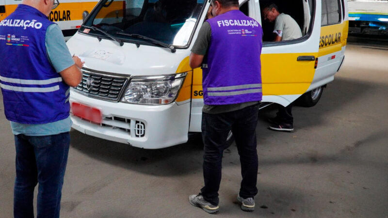Prefeitura de São Gonçalo orienta pais para contratação exclusiva de serviço de transporte escolar regularizado