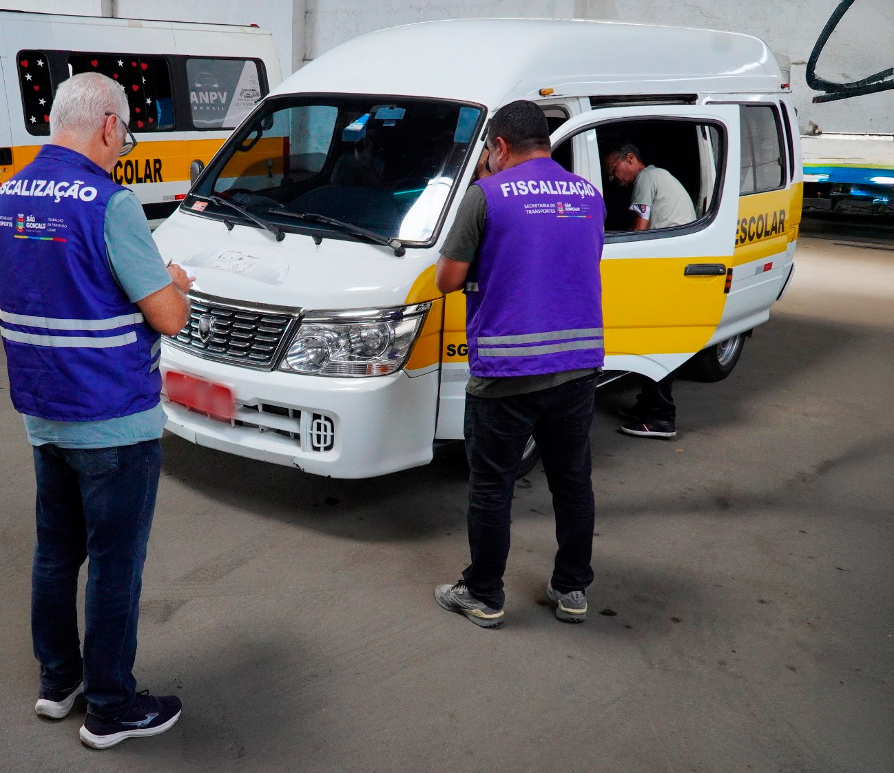 Prefeitura de São Gonçalo orienta pais para contratação exclusiva de serviço de transporte escolar regularizado
