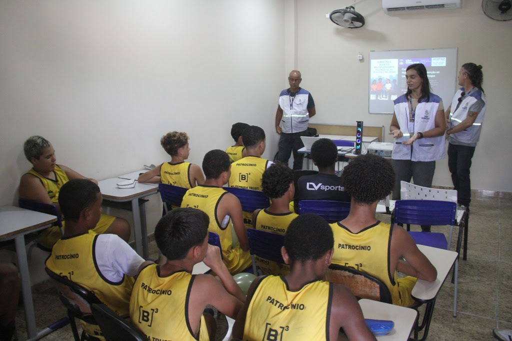 Secretaria de Políticas sobre Álcool e Drogas realiza atividade socioeducativa com jovens no Arsenal