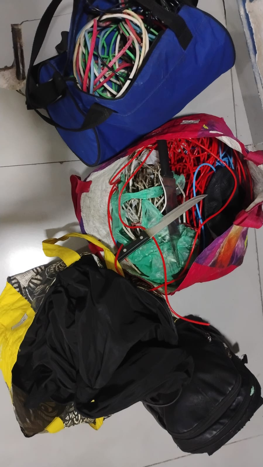 Guarda Municipal de São Gonçalo prende três pessoas por furto de cabos neste domingo (22)