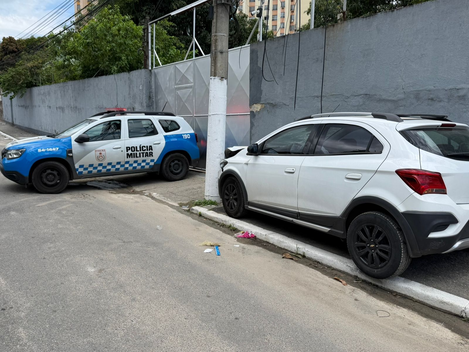 Jovem baleada no pescoço em Niterói está em estado grave; Família faz campanha urgente por doação de sangue