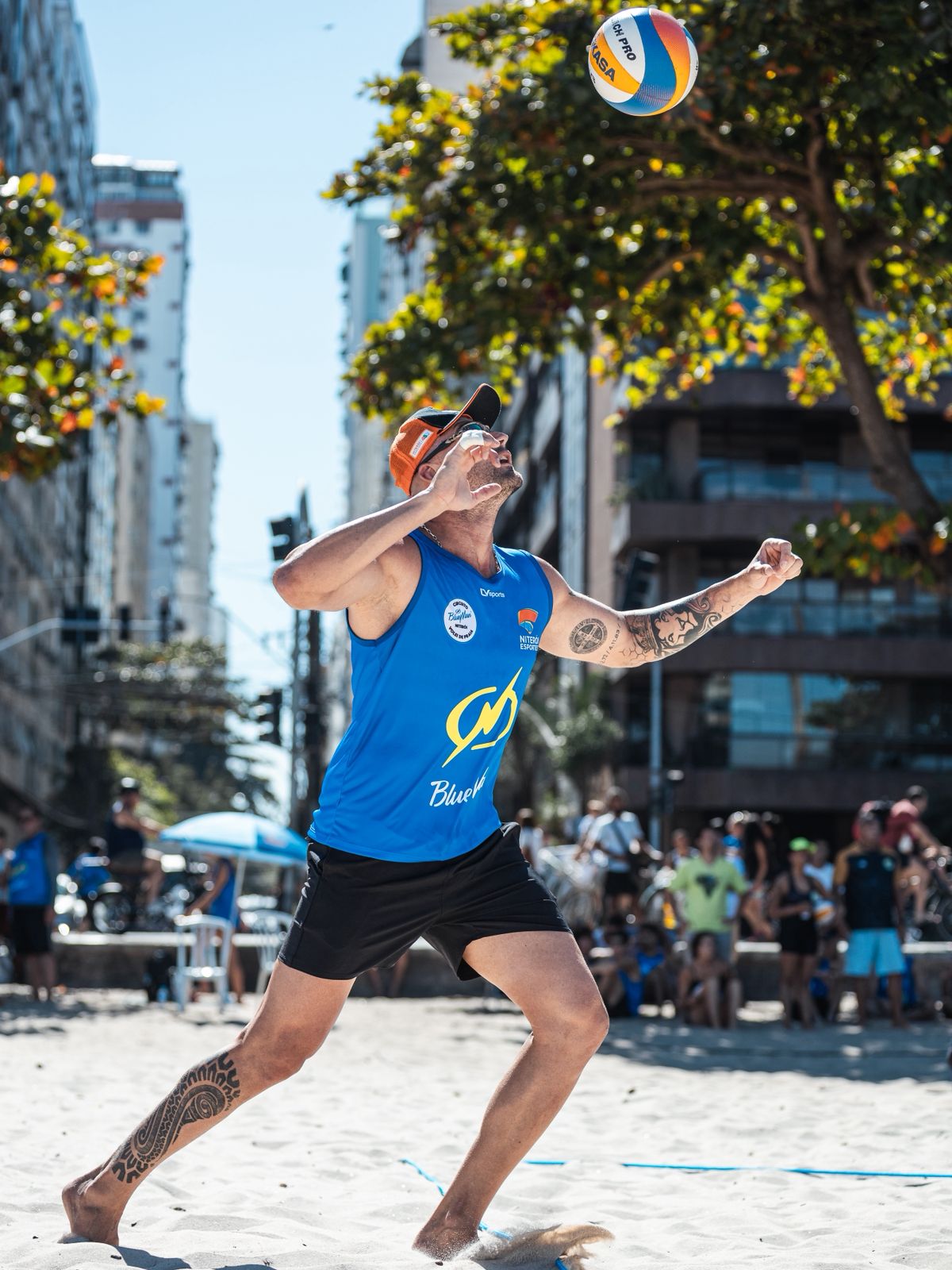 Mais de 400 atletas participam do Circuito BlueMan de Vôlei de Praia neste fim de semana em Icaraí 