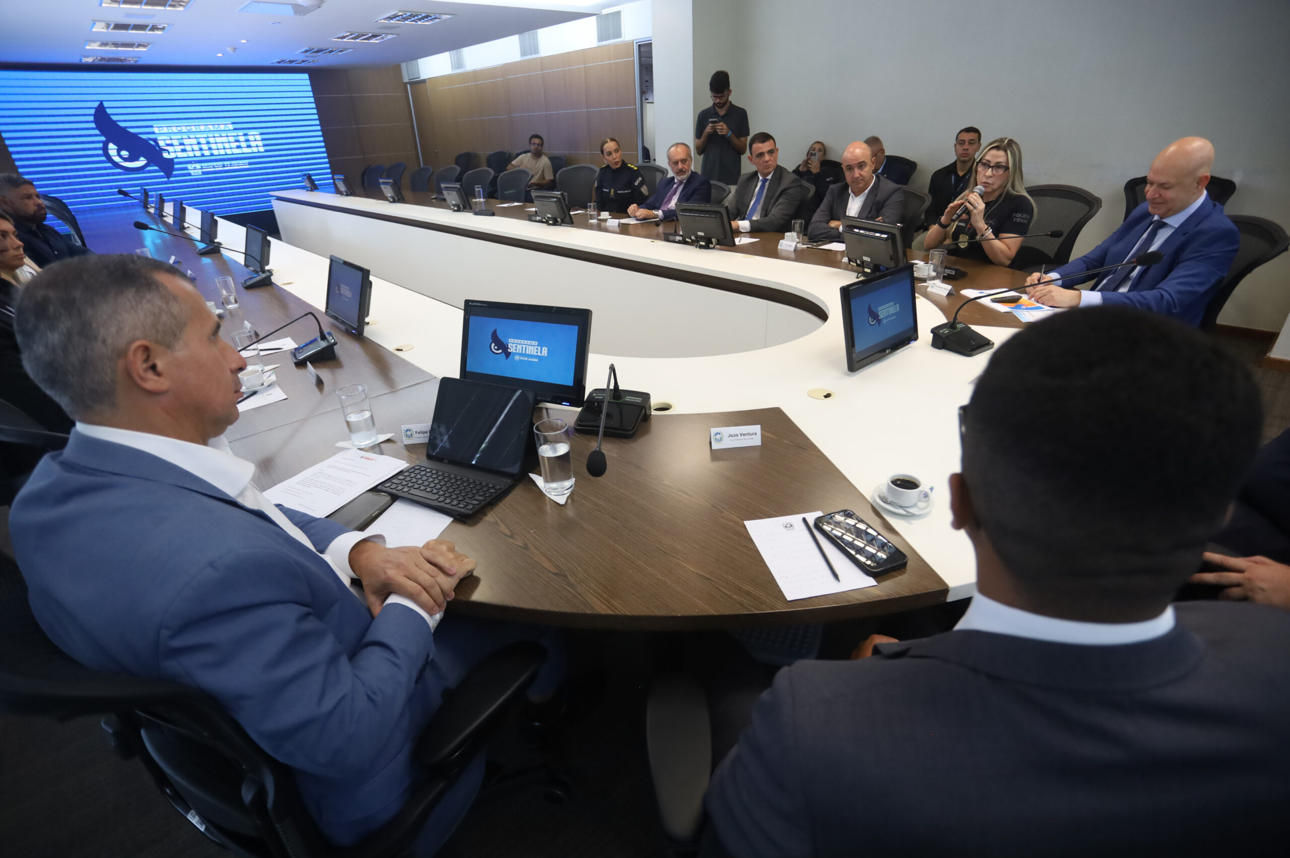 Prefeitura de Niterói participa de reunião de apresentação do Programa Sentinela