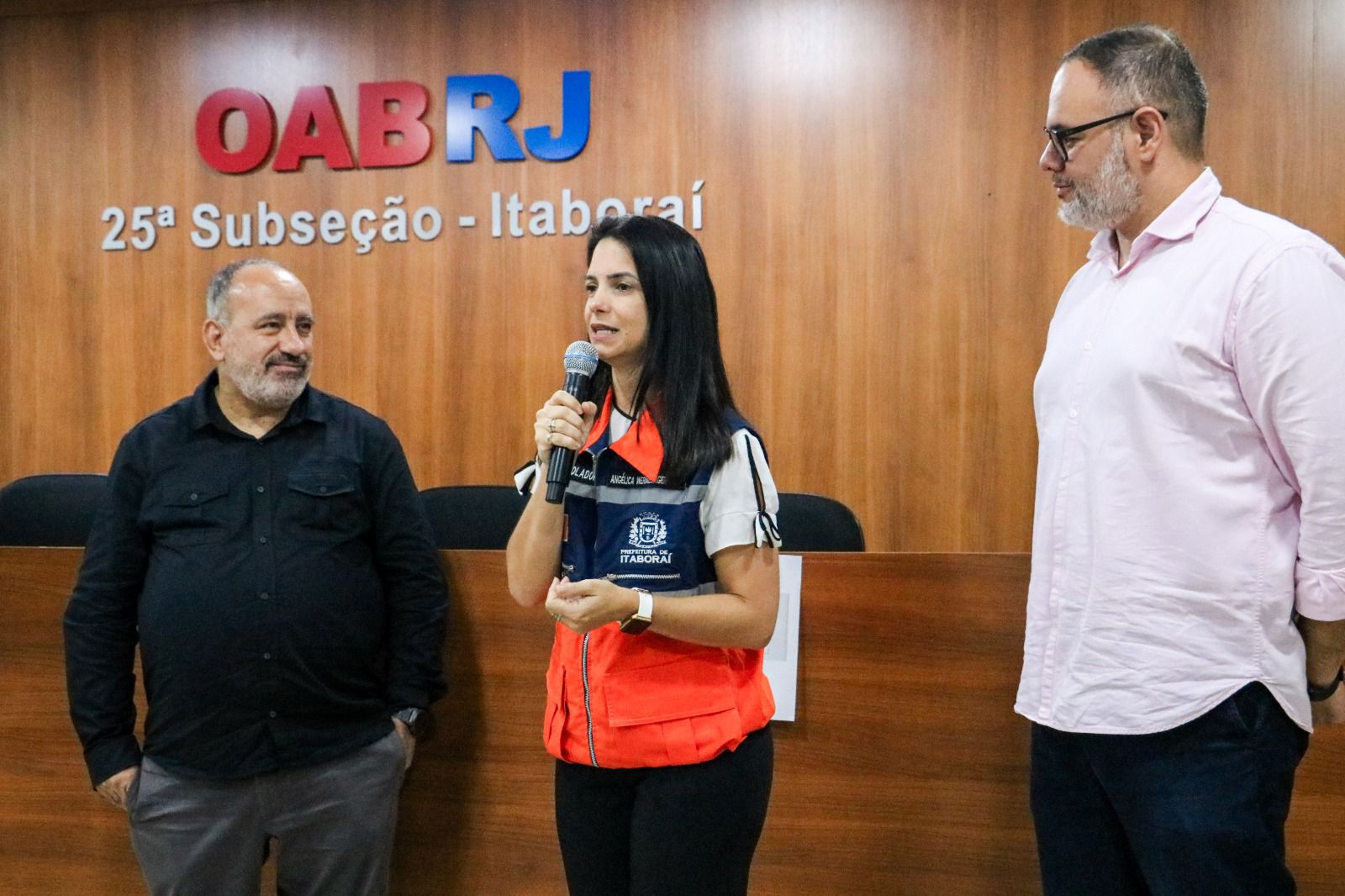 Itaboraí recebe curso do TCE-RJ sobre nova Lei de Licitações e reforça qualificação dos servidores