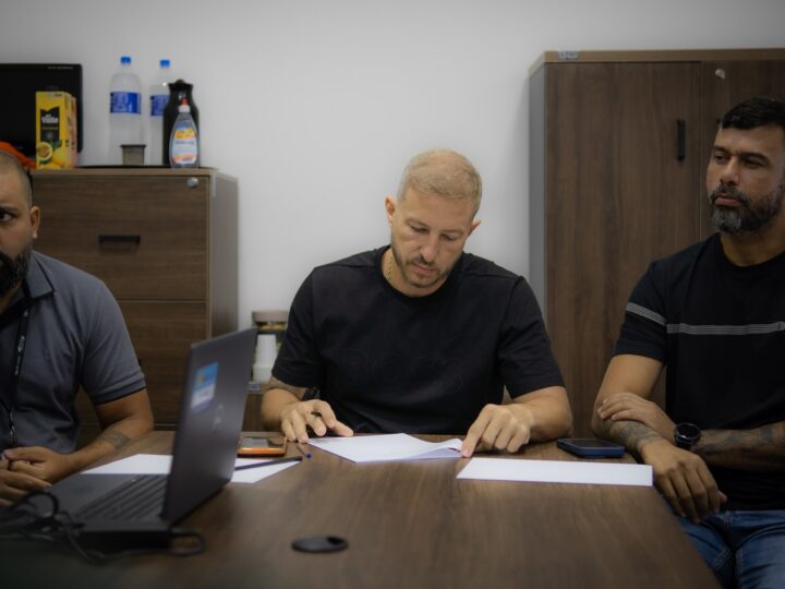 Prefeito de Itaboraí se reúne com secretários e Governo do Estado para alinhar andamento das obras na Avenida 22 de Maio