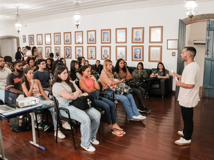 Prefeitura de Itaboraí disponibiliza carteirinhas on-line para novos beneficiários do Transporte Universitário Gratuito