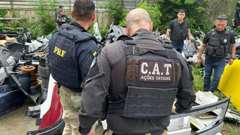 Operação Asfixia interdita depósito clandestino de peças de veículos em Niterói
