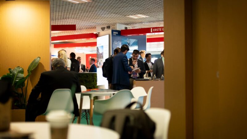 Maricá investe em parcerias e apresenta cultura da cidade na maior feira imobiliária do mundo