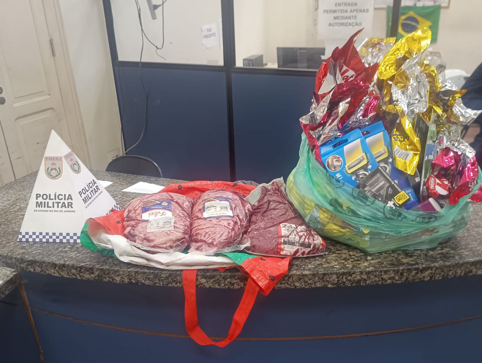 Tentativa de Furto de Picanha e Ovos de Páscoa Termina com Mulher presa no Supermercados Guanabara, no Centro de Niterói