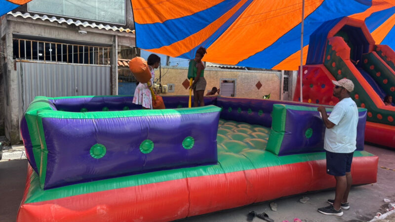 Caravana de Arte e Lazer leva brincadeiras ao Porto da Pedra