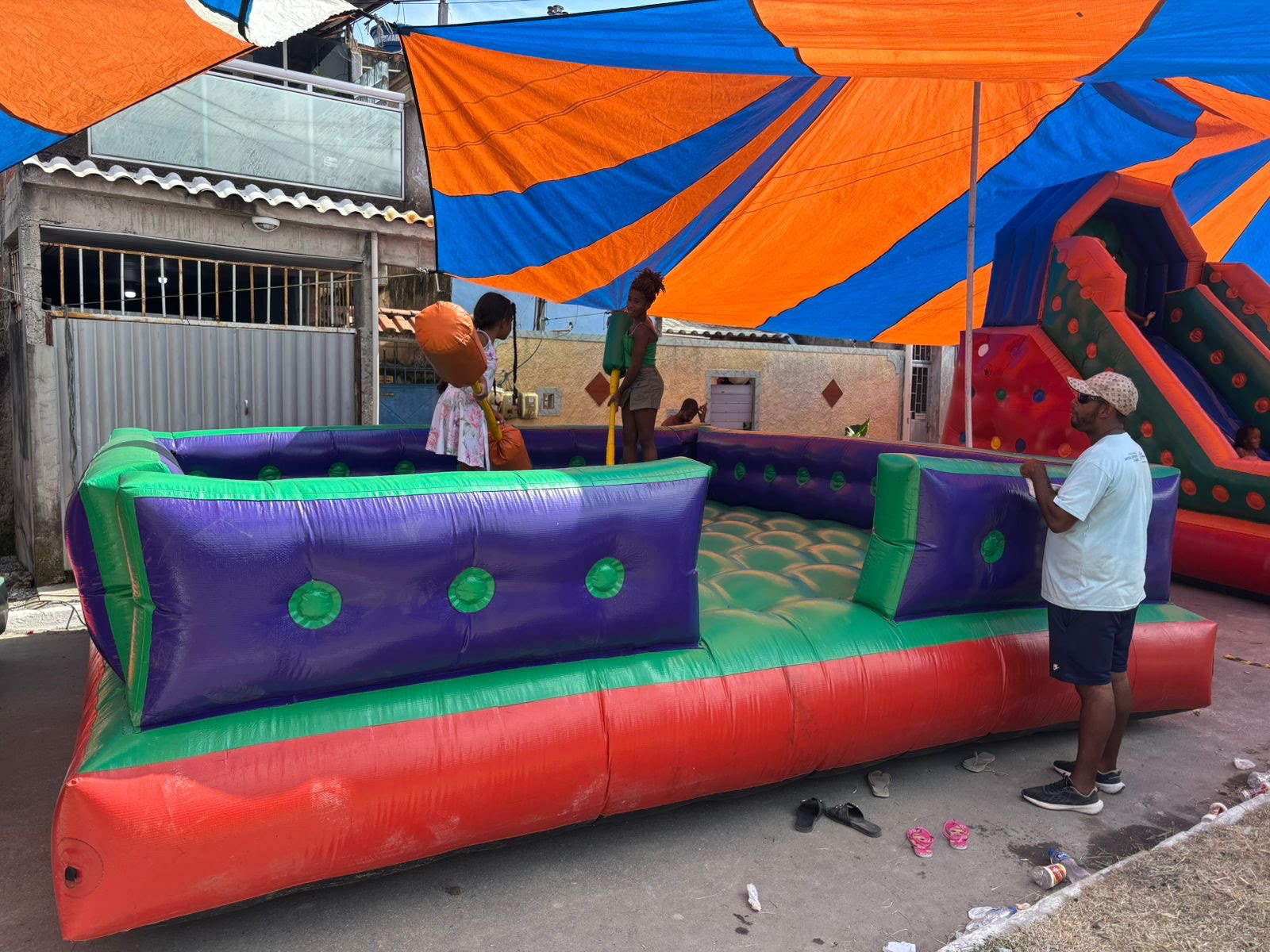 Caravana de Arte e Lazer leva brincadeiras ao Porto da Pedra