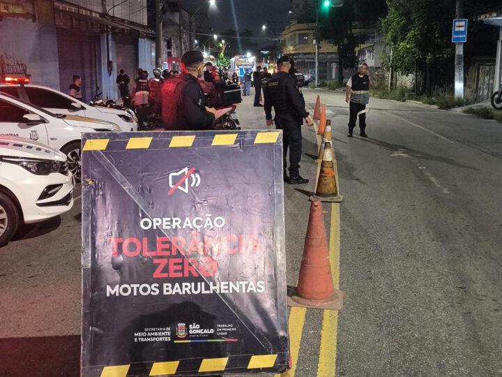 Operação Tolerância Zero realiza abordagens a motocicletas no bairro Antonina