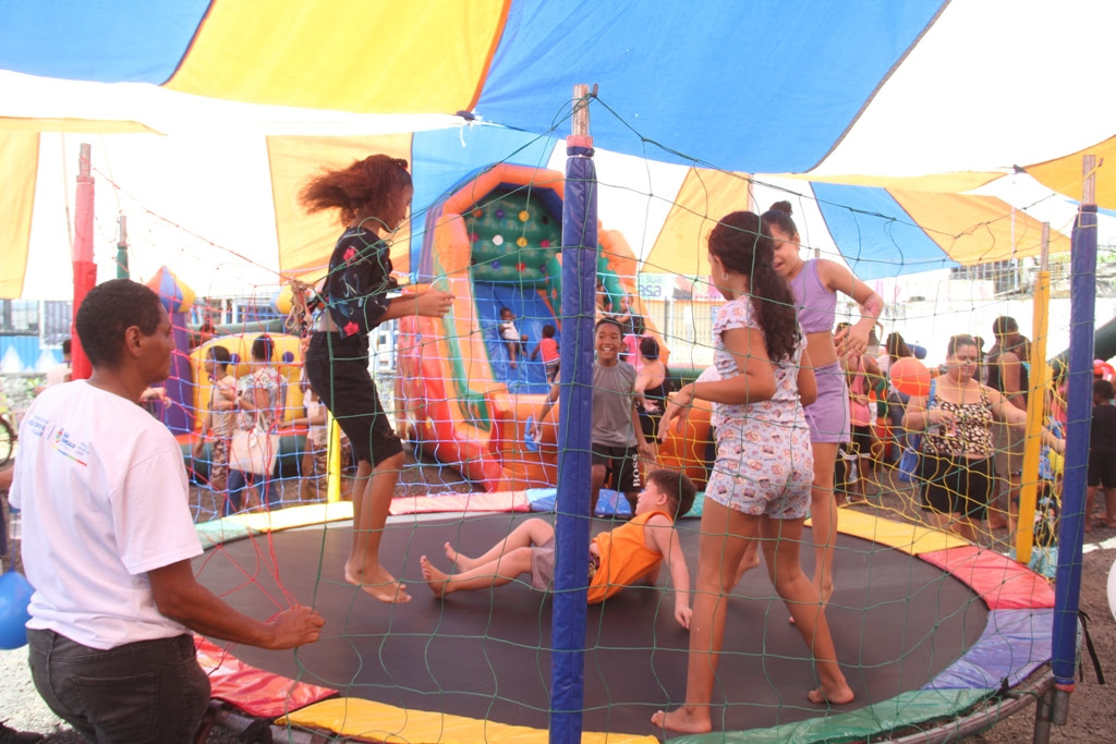 Caravana de Arte e Lazer vai animar praças do Coroado e Zé Garoto neste fim de semana