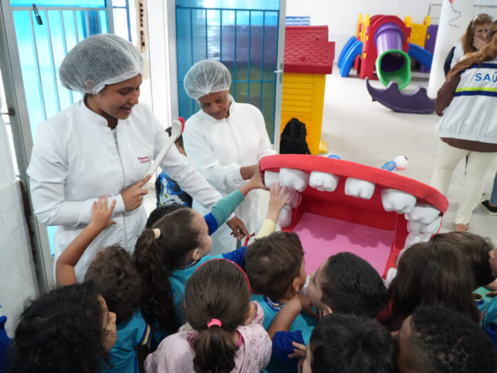 São Gonçalo promove Dia B da Saúde Bucal nas unidades de ensino 