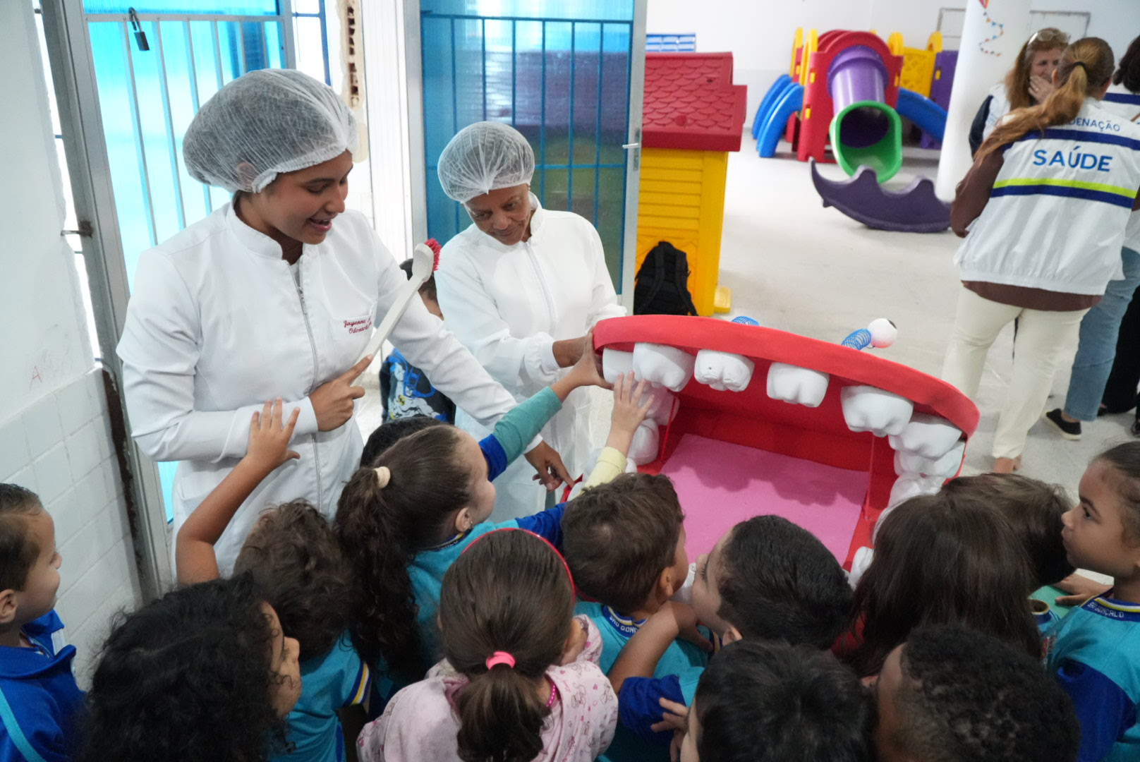 São Gonçalo promove Dia B da Saúde Bucal nas unidades de ensino 
