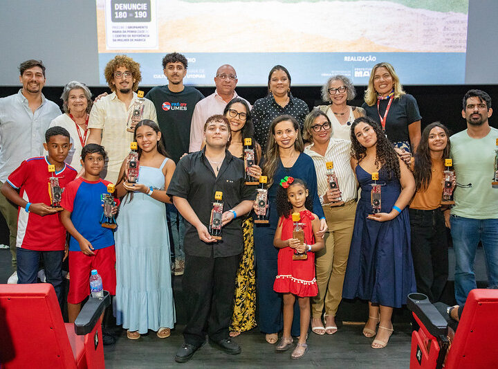 Maricá premia projetos científicos desenvolvidos por alunos da rede municipal