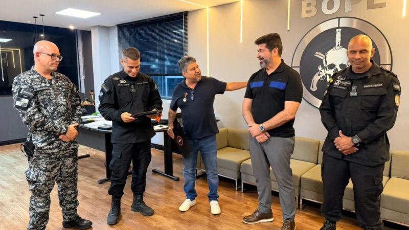 Maricá recebe medalha do Bope por apoio às ações de segurança pública