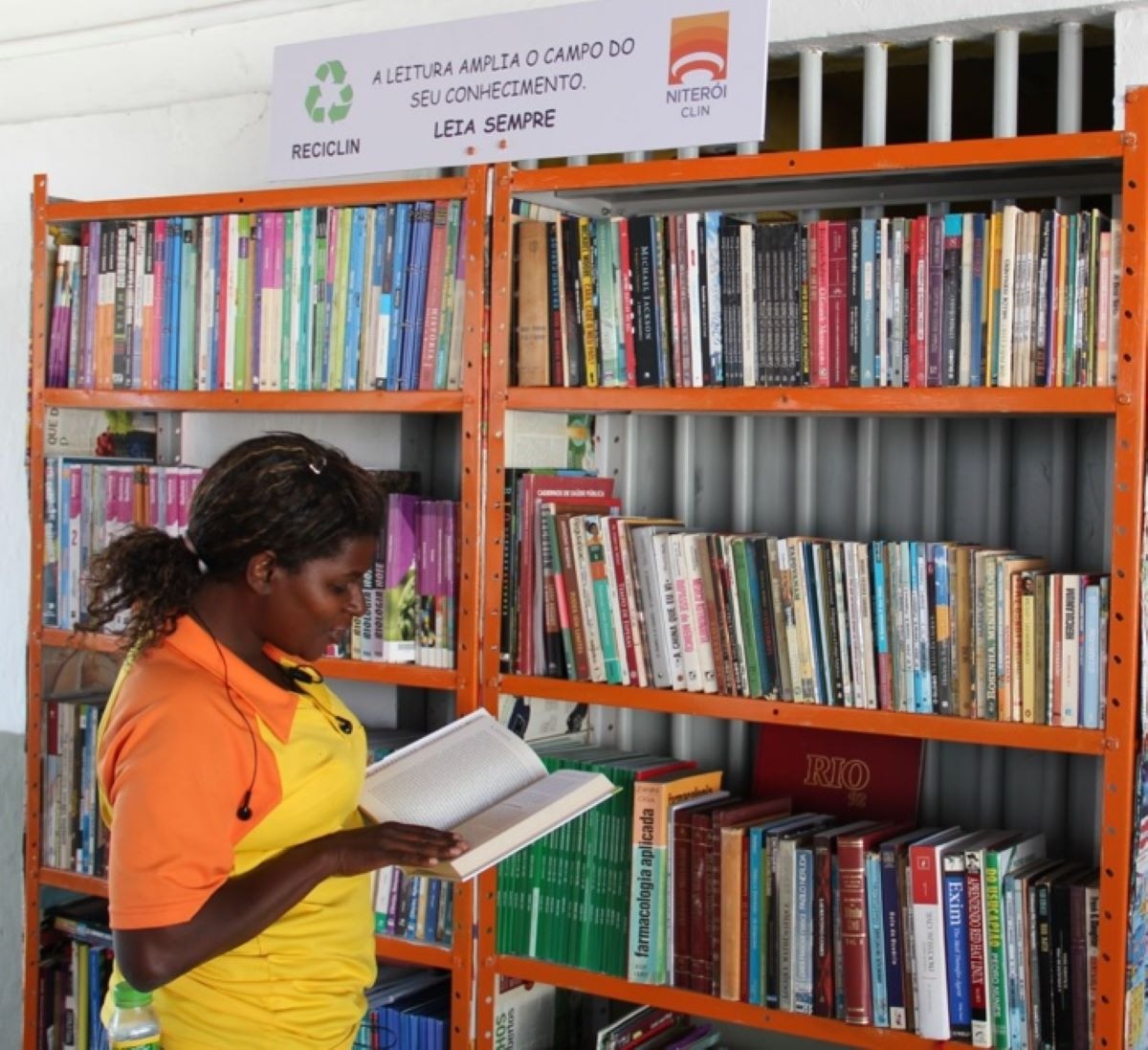 De doações a leitores: CLIN promove circulação de livros na cidade