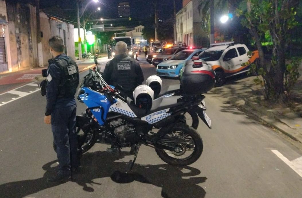 Ação integrada da PM e Prefeitura fiscaliza motos irregulares para combater crimes em Niteroi
