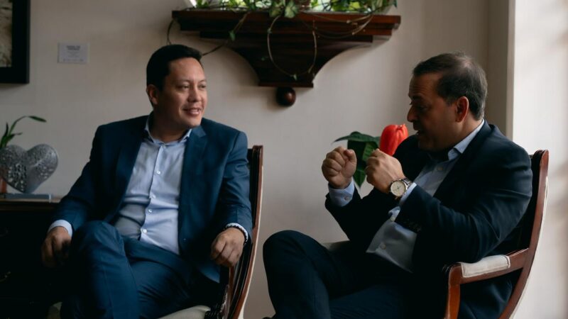 Prefeito Rodrigo Neves articula acordo internacional entre cidades latino-americanas no Equador