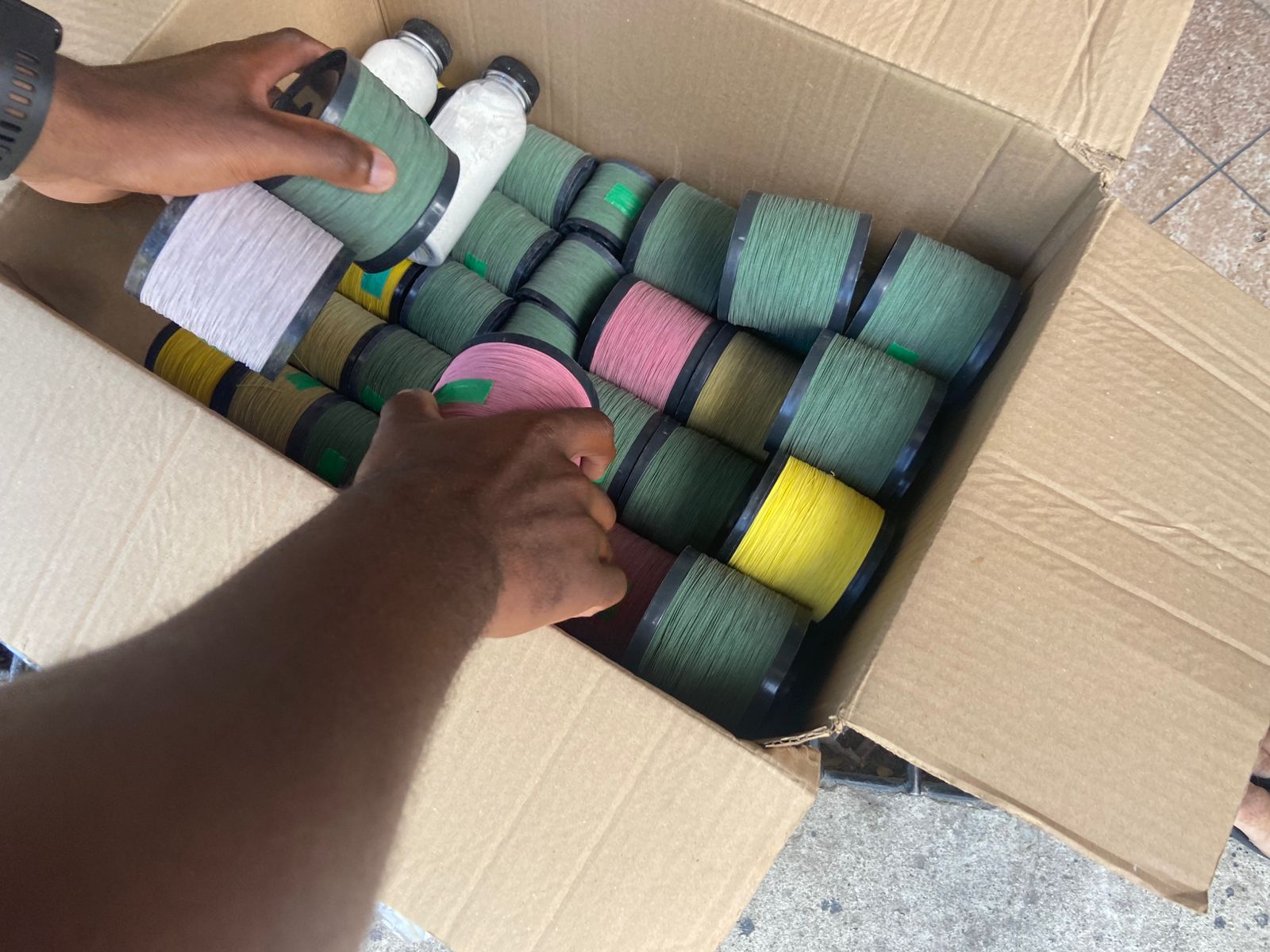 Operação integrada fecha cerco contra linha chilena e prende comerciante em Niterói