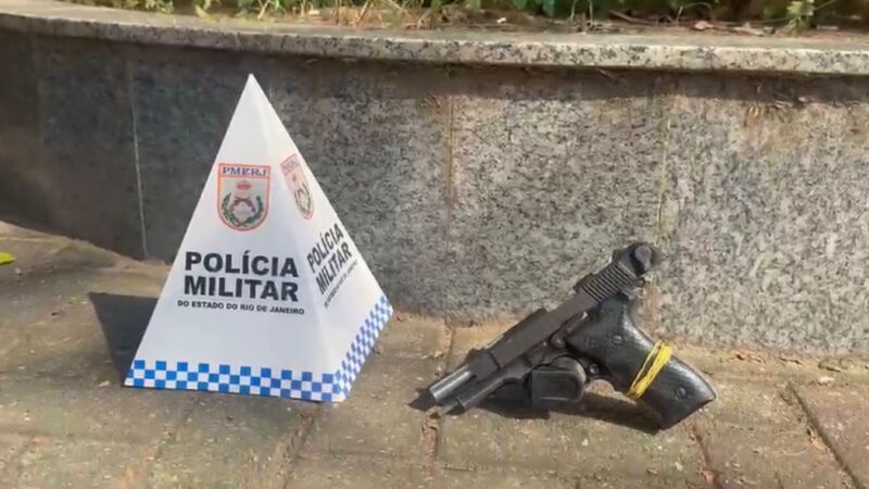 Policiais Militares do 1º BPM apreende pistola com numeração raspada no Morro do Castro, em São Gonçalo