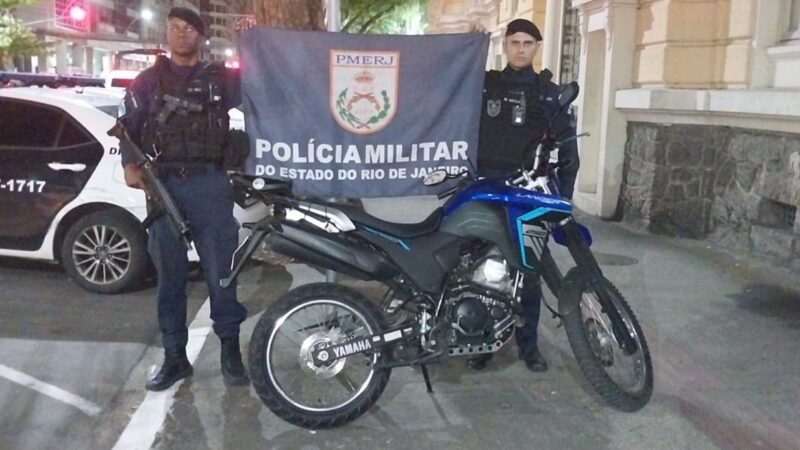 12º BPM recupera motocicleta e conduz suspeito à delegacia em Icaraí, Niterói