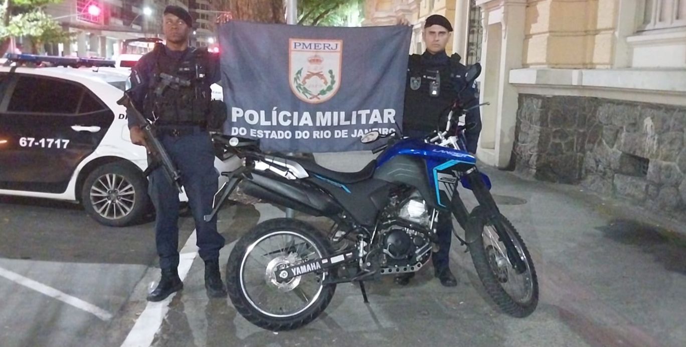 12º BPM recupera motocicleta e conduz suspeito à delegacia em Icaraí, Niterói