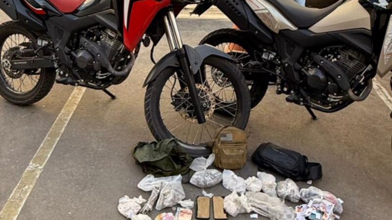 7º BPM dá resposta firme ao crime e prende seis suspeitos com armas, drogas e motos roubadas em São Gonçalo